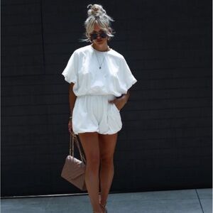 VICI Resita Bubble Hem Pocketed Romper - white - Small